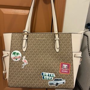 Michael Kors Jet Set Tote Bag
